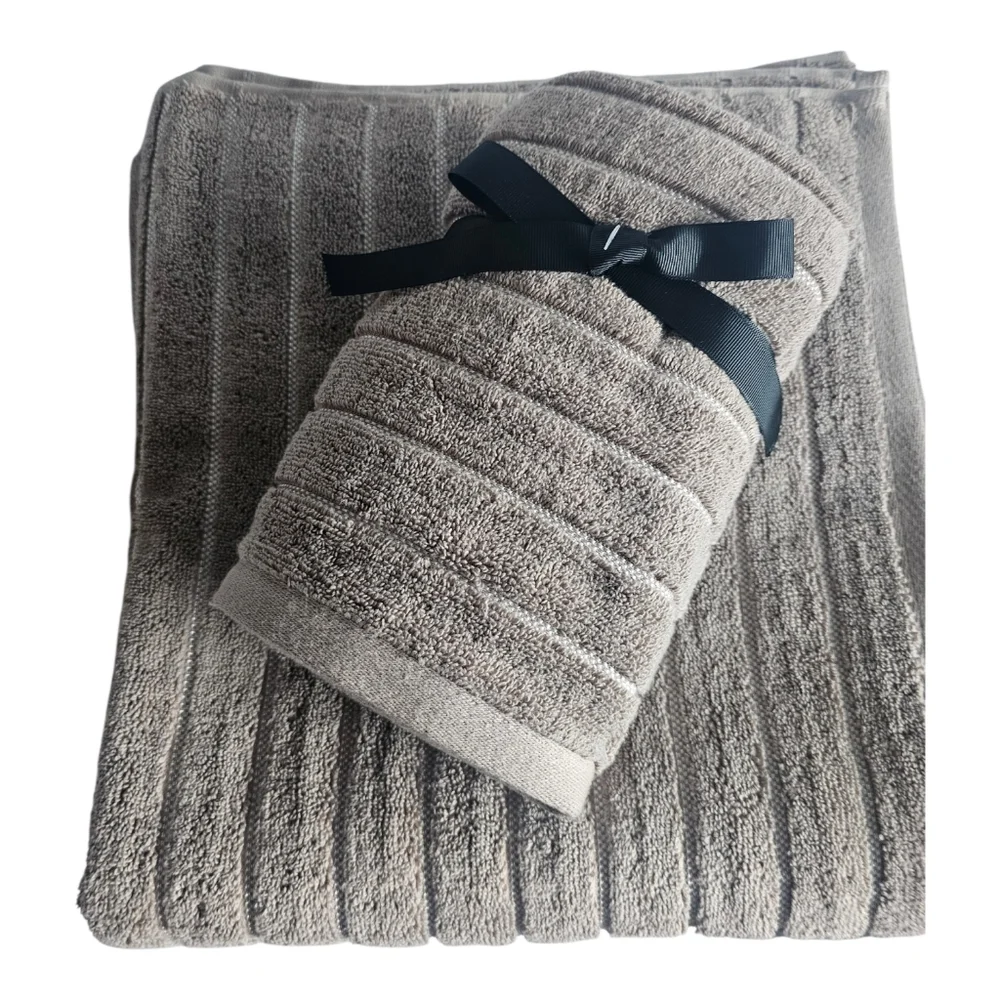 DKNY Luxury Textured Bath Towel Set Neutral taupe/beige New